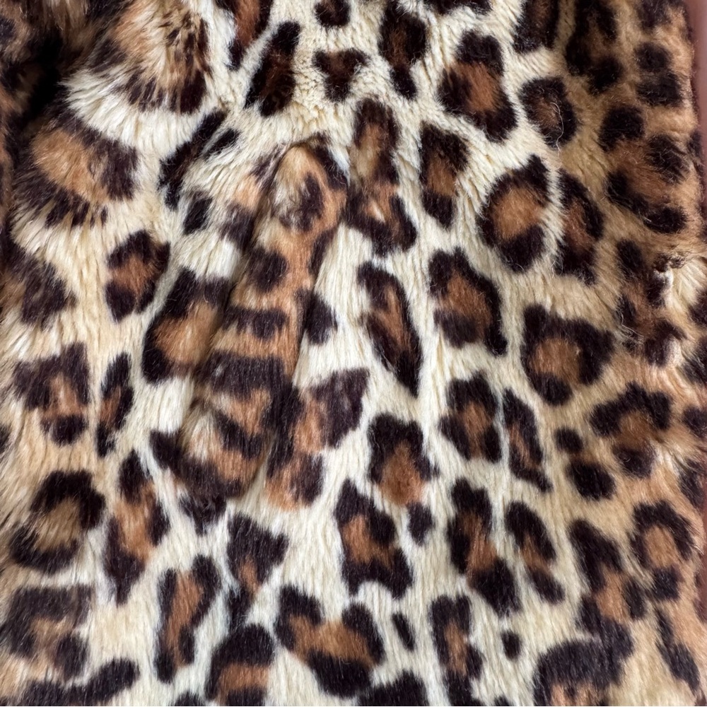 Faux Fur Girls’ Leopard Print Coat, Size 5-6 — Waist Length, Super Warm - Picture 6 of 7